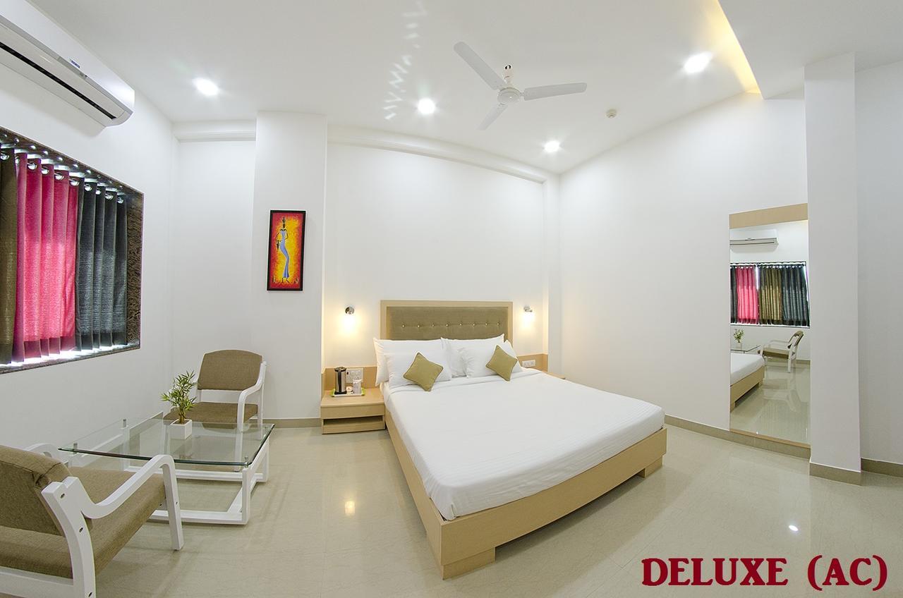 Jk Rooms 109 Hotel Mayur Nagpur Eksteriør billede